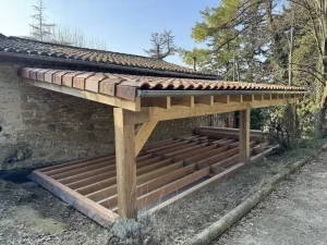 Chantier termine abri en bois a la begude de mazenc bandeau