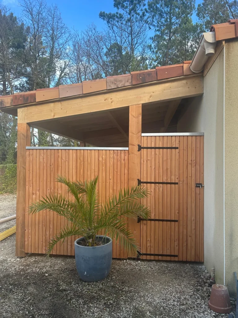 Carport bois porte palmier
