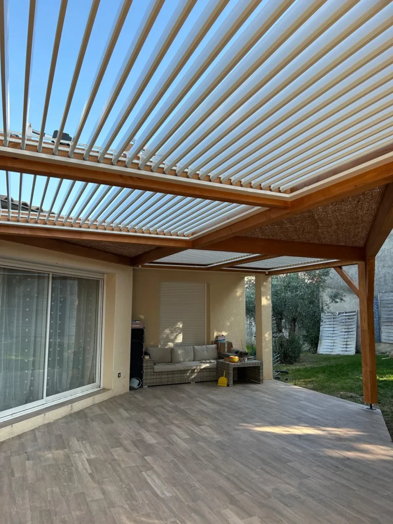 Pergola bioclimatique mixte jardin panoramique