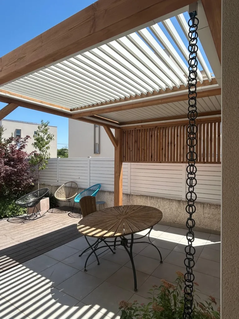 Pergola bois brule travertin hiver