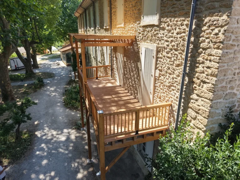 Pergola bois vue drone cleon andran